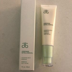 Arbonne counter spot essence
